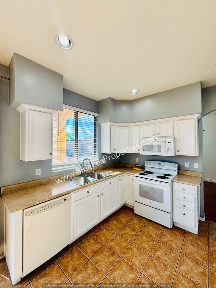 6399 W Copper Leaf Dr - Photo 6 of 26