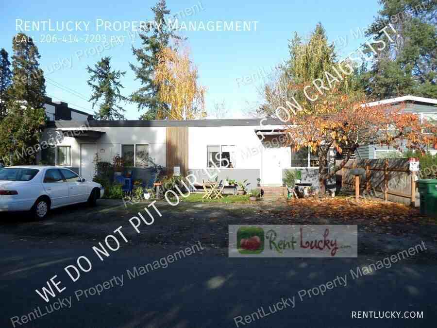 2116 Ne 85th St - Photo 3 of 16