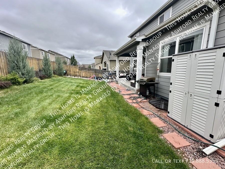 7772 Wagonwood Place - Photo 7 of 36