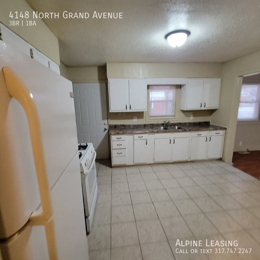 4148 North Grand Avenue - Photo 2 of 6