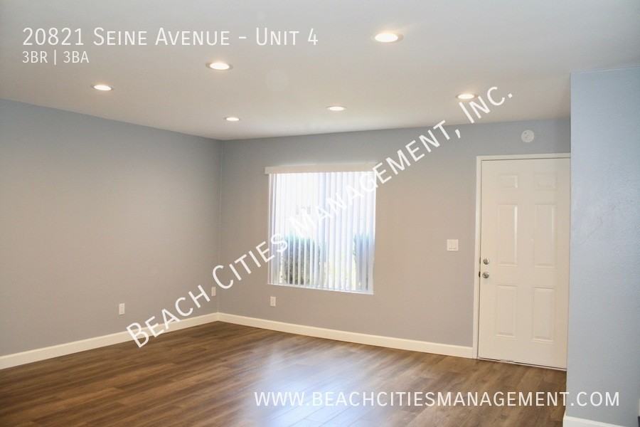 20821 Seine Ave #4 - Photo 2 of 24
