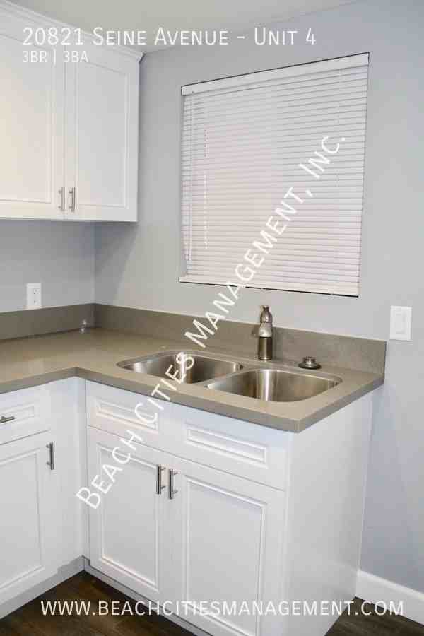 20821 Seine Ave #4 - Photo 7 of 24