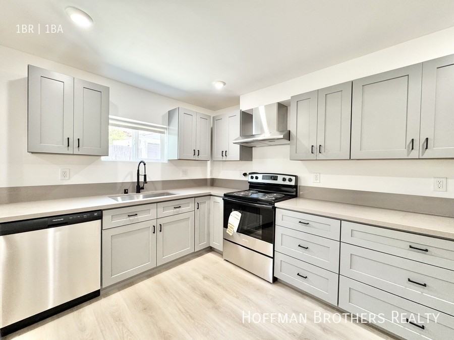 6129 3/4 Monterey Rd - Photo 4 of 9