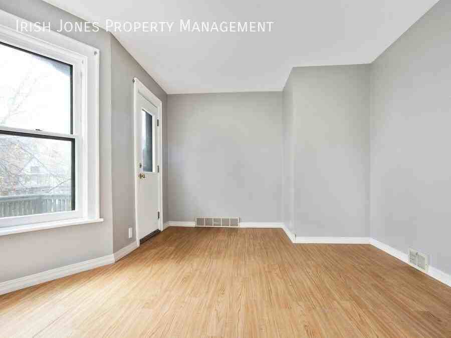 54 Anderson Pl #2 - Photo 7 of 15