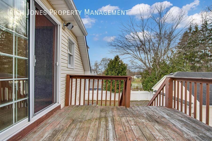 479 Lake Ave #2 - Photo 2 of 17