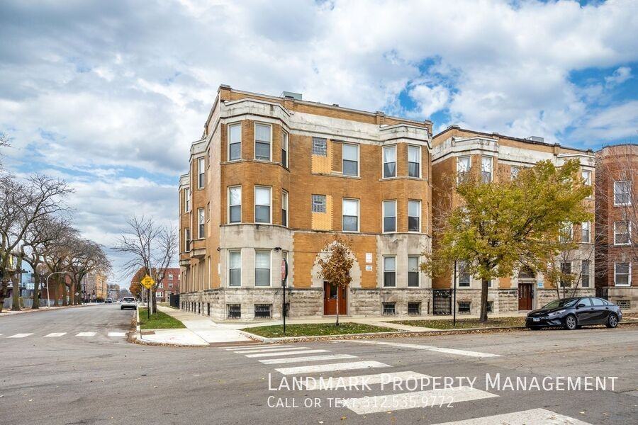 4856 South Prairie Avenue #2