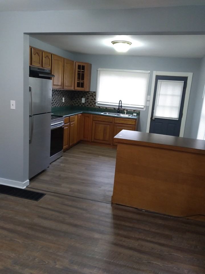 16 North 11th Street - Photo 2 of 8