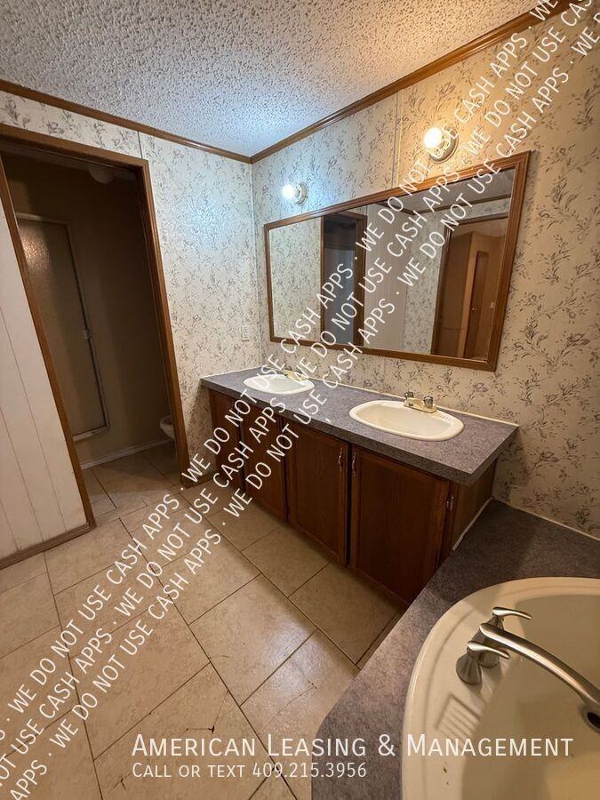 2909 S Chestnut St #02 - Photo 5 of 21