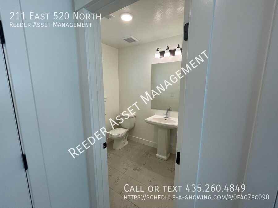 211 E 520 N - Photo 5 of 27