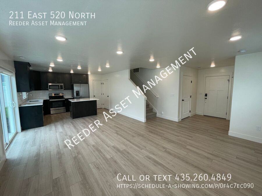 211 E 520 N - Photo 7 of 27