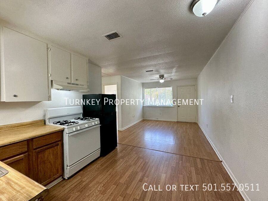 204 Smart Street - Photo 7 of 15