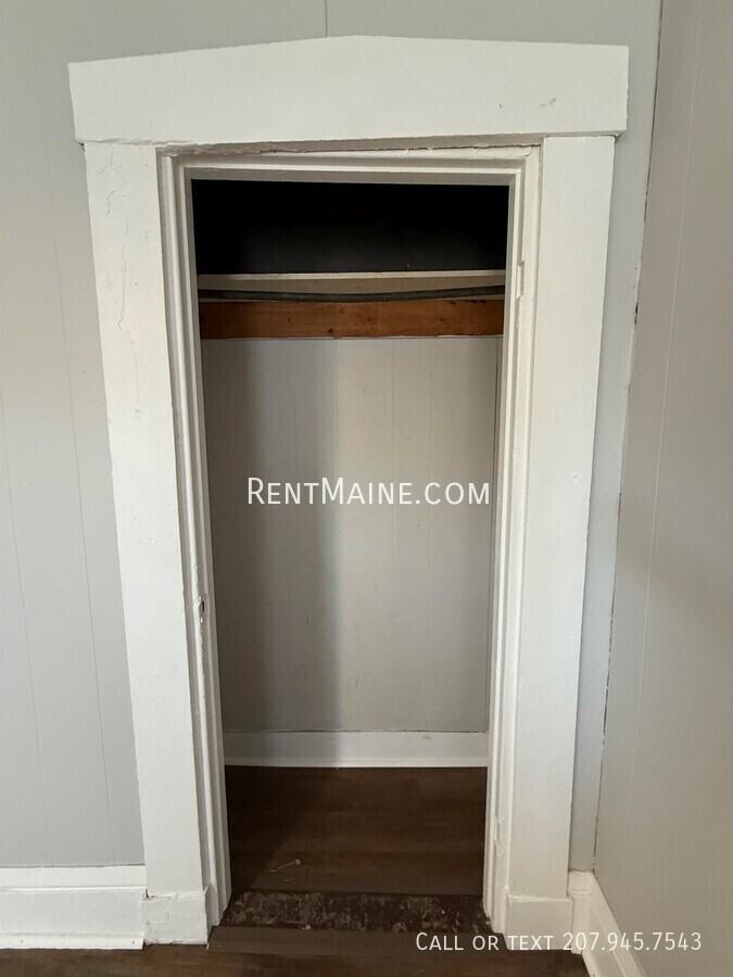 74 Court St #4 - Photo 6 of 8