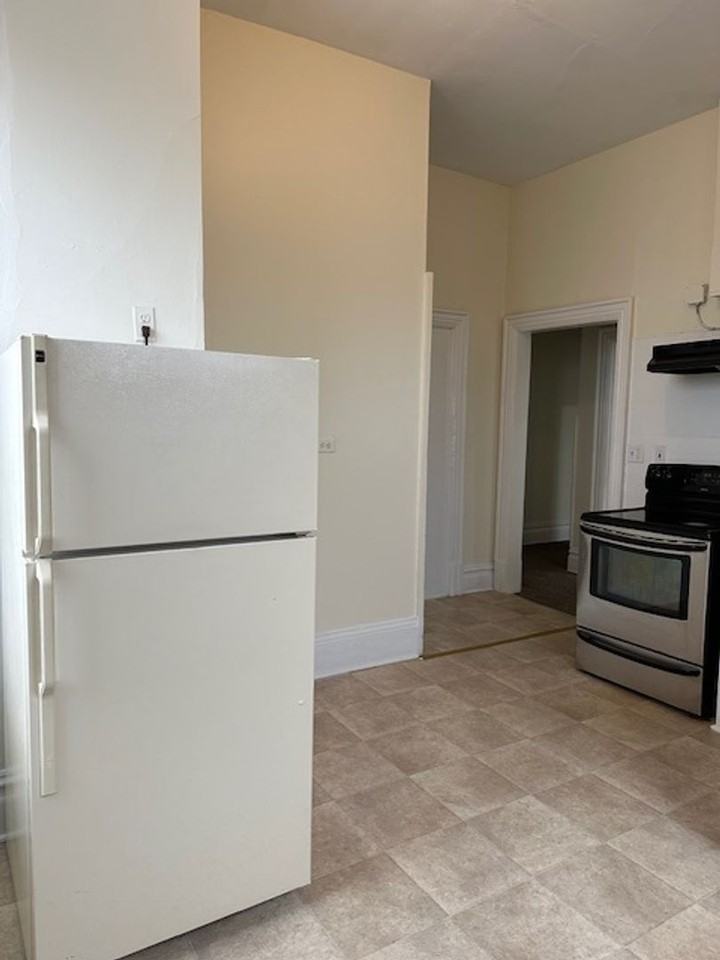 4 S Union St #4 - Photo 6 of 10