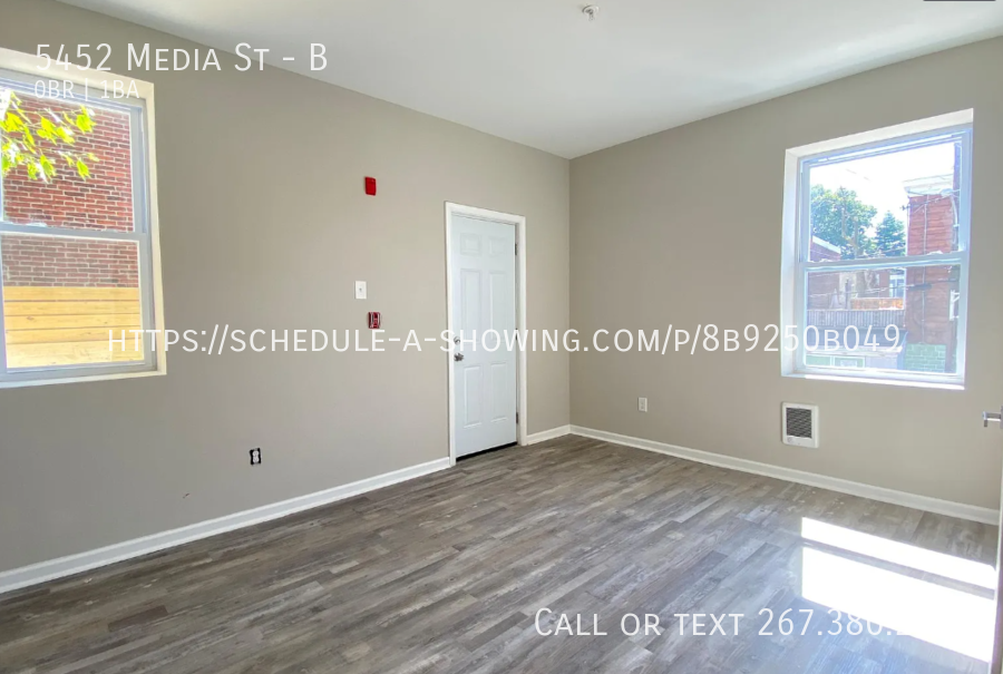 5452 Media St #B - Photo 2 of 11