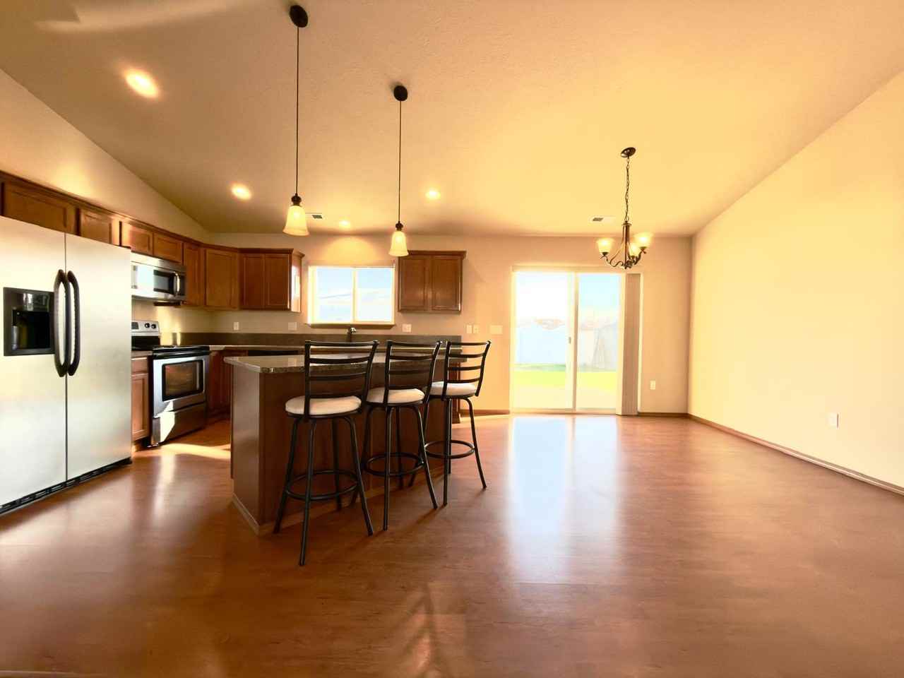 1316 N Robie Ln - Photo 6 of 18