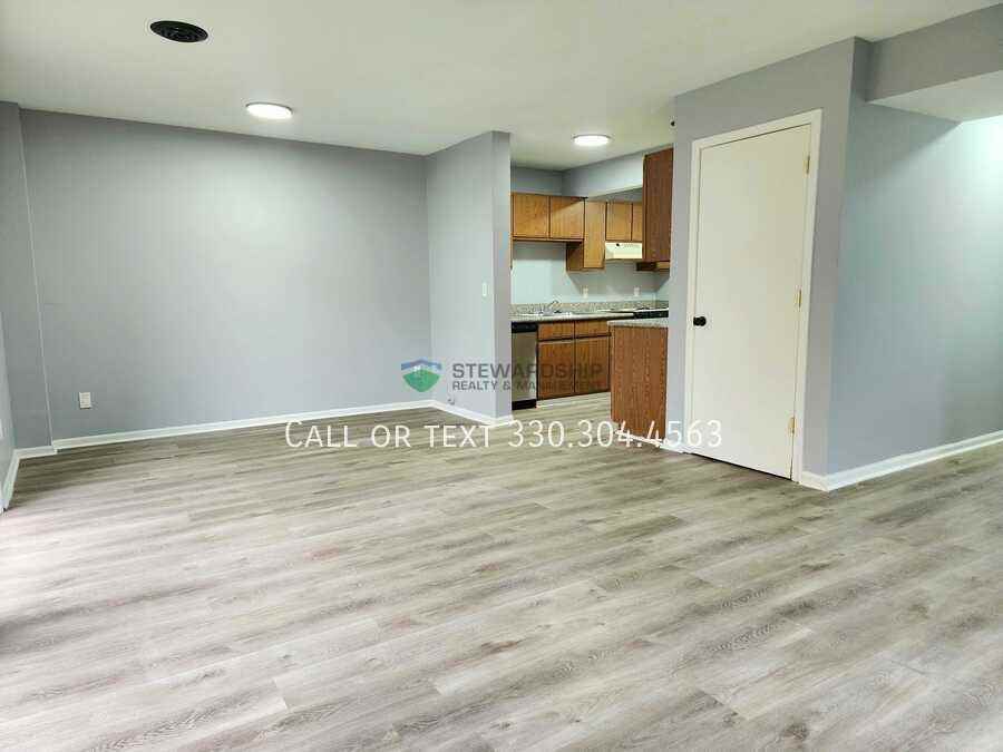 693 Carroll Street - Photo 2 of 33