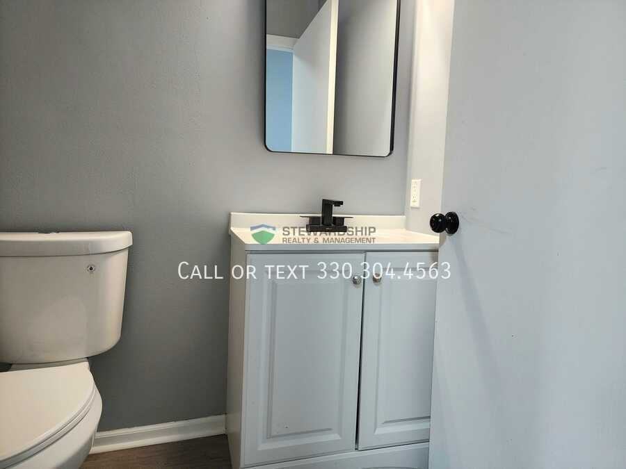 693 Carroll Street - Photo 7 of 33