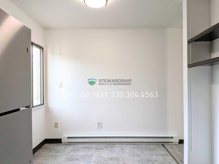 235 Engadine Ct Sw #C6 - Photo 2 of 22