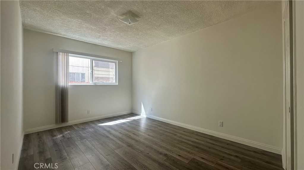 512 N Marguerita Ave #512A - Photo 2 of 10