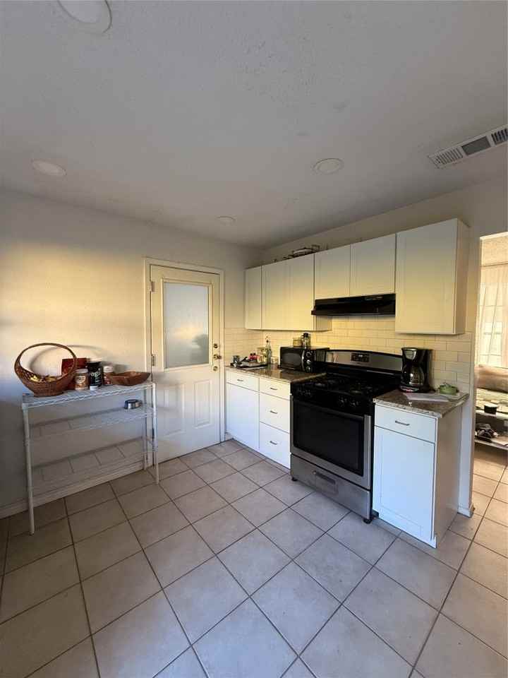 8311 Hathaway Dr #8311A - Photo 3 of 6