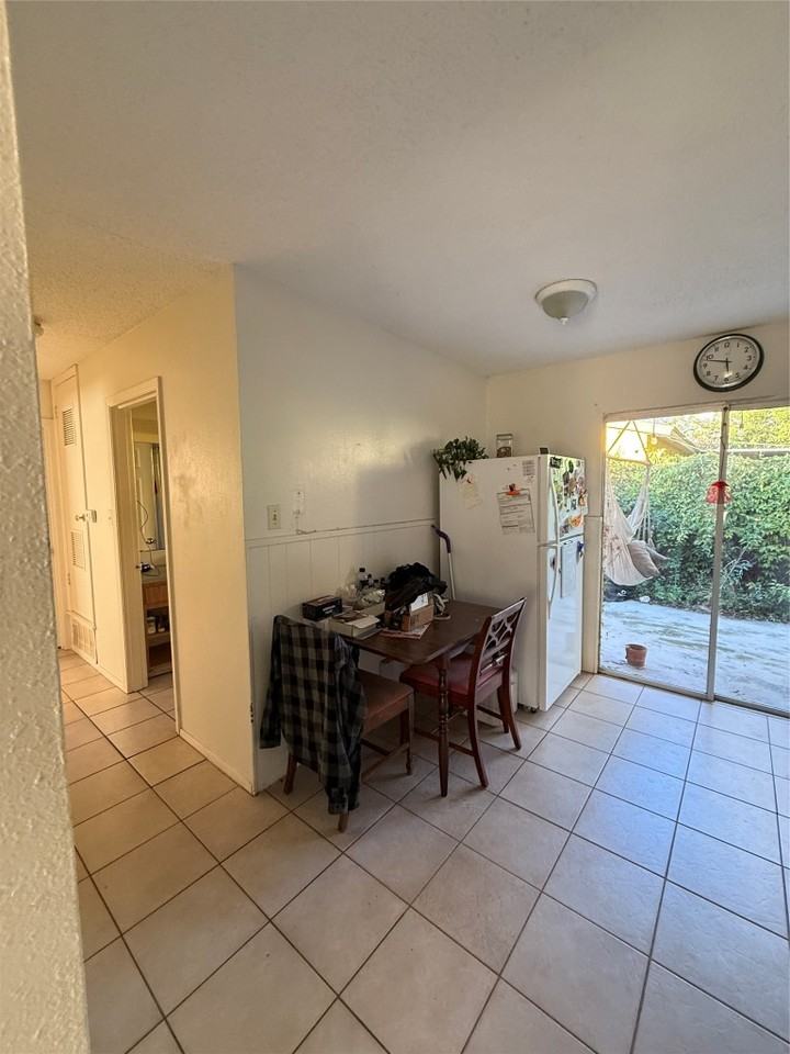 8311 Hathaway Dr #8311A - Photo 6 of 6