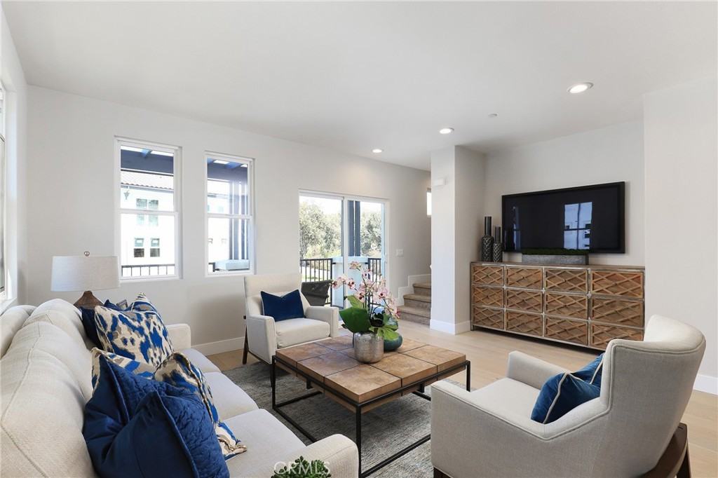 1 Turnberry Ln #1 - Photo 5 of 50