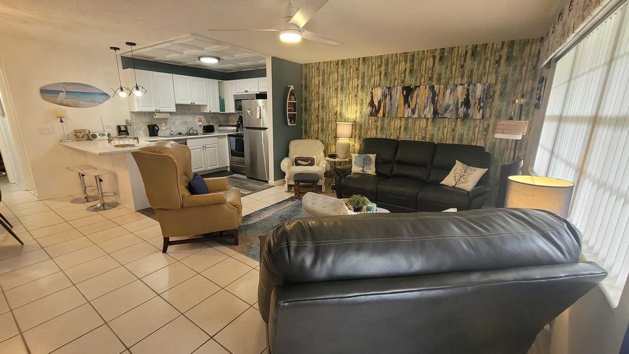 201 Kent L #201 - Photo 3 of 44