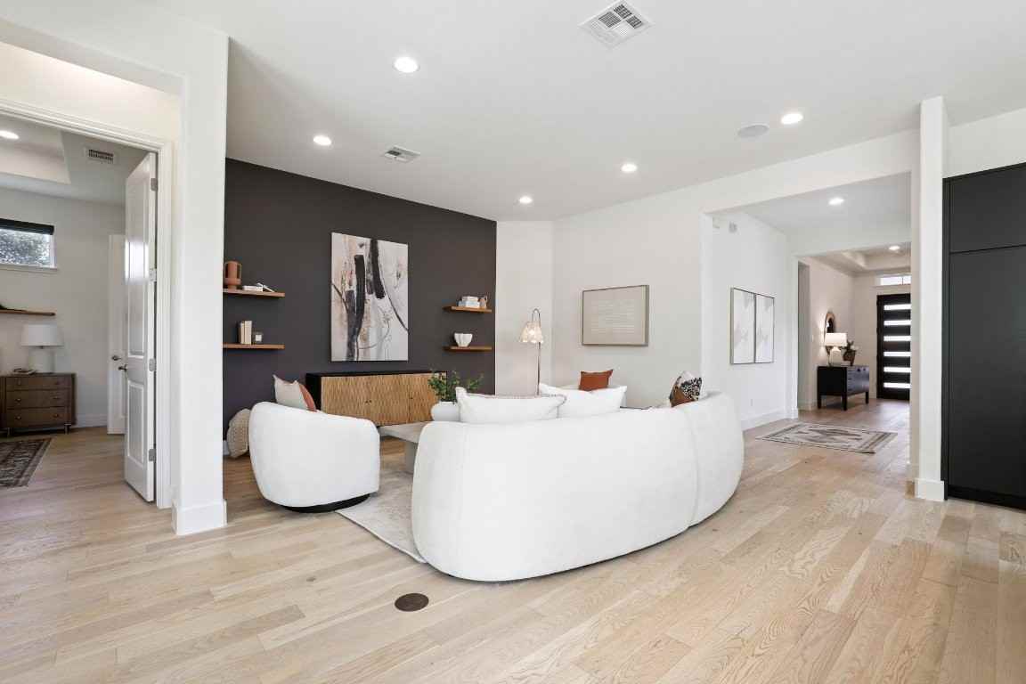 4025 Lazy River Bend #4025 - Photo 3 of 35