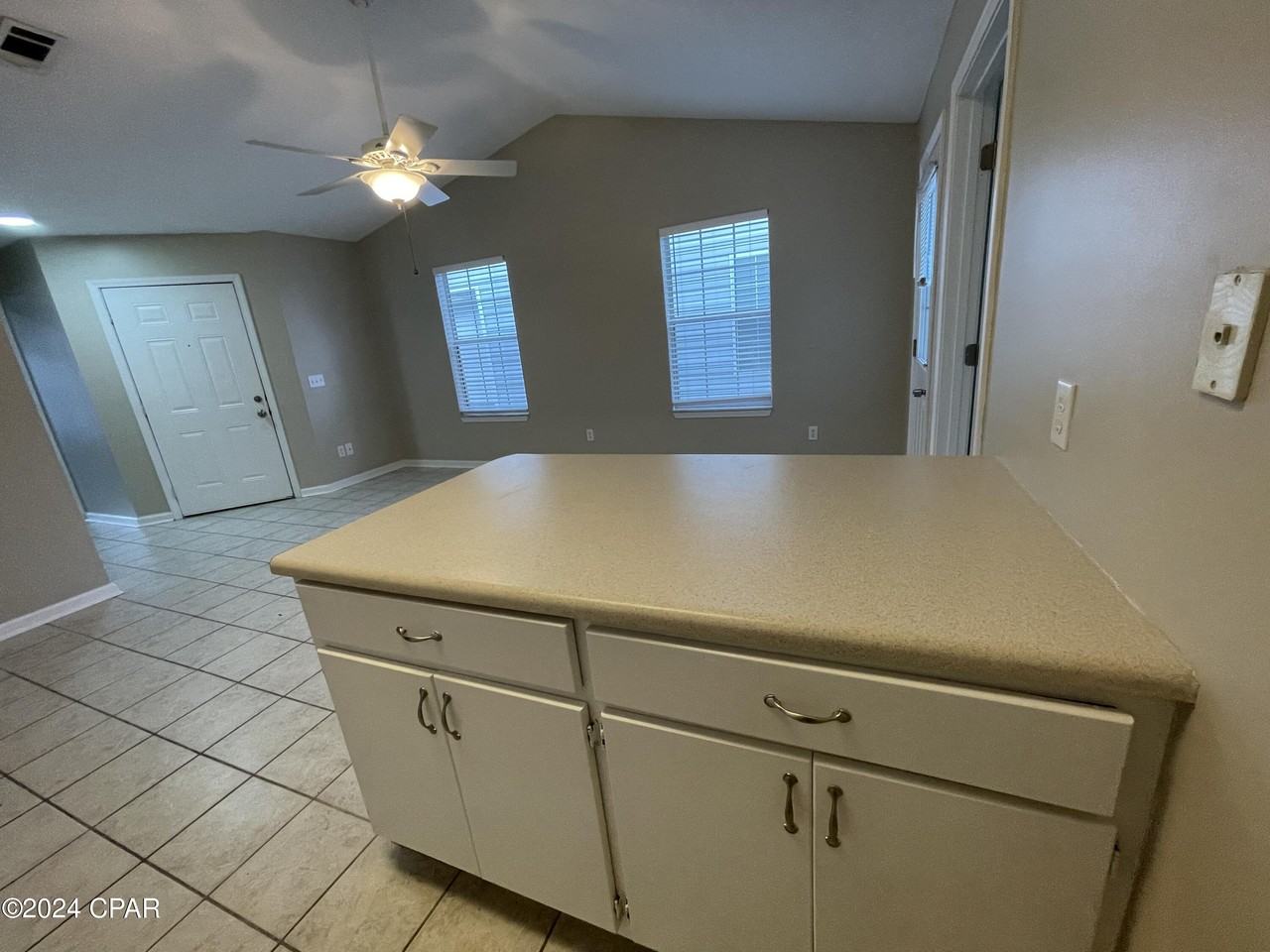 7102 N Lagoon Dr #7102 - Photo 7 of 20