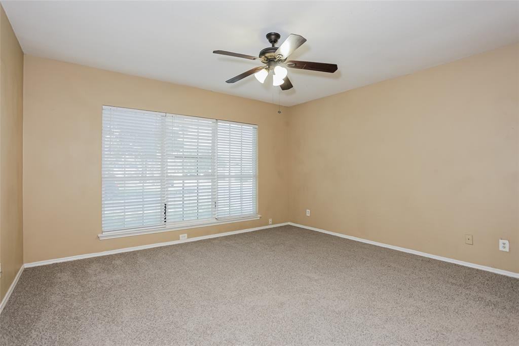 2716 Hemingway Drive #2716 - Photo 3 of 17