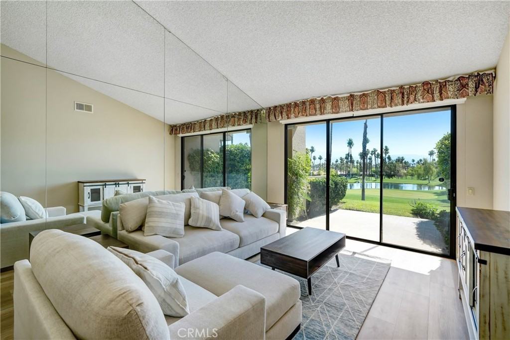 39856 Narcissus Way #39856 - Photo 6 of 20