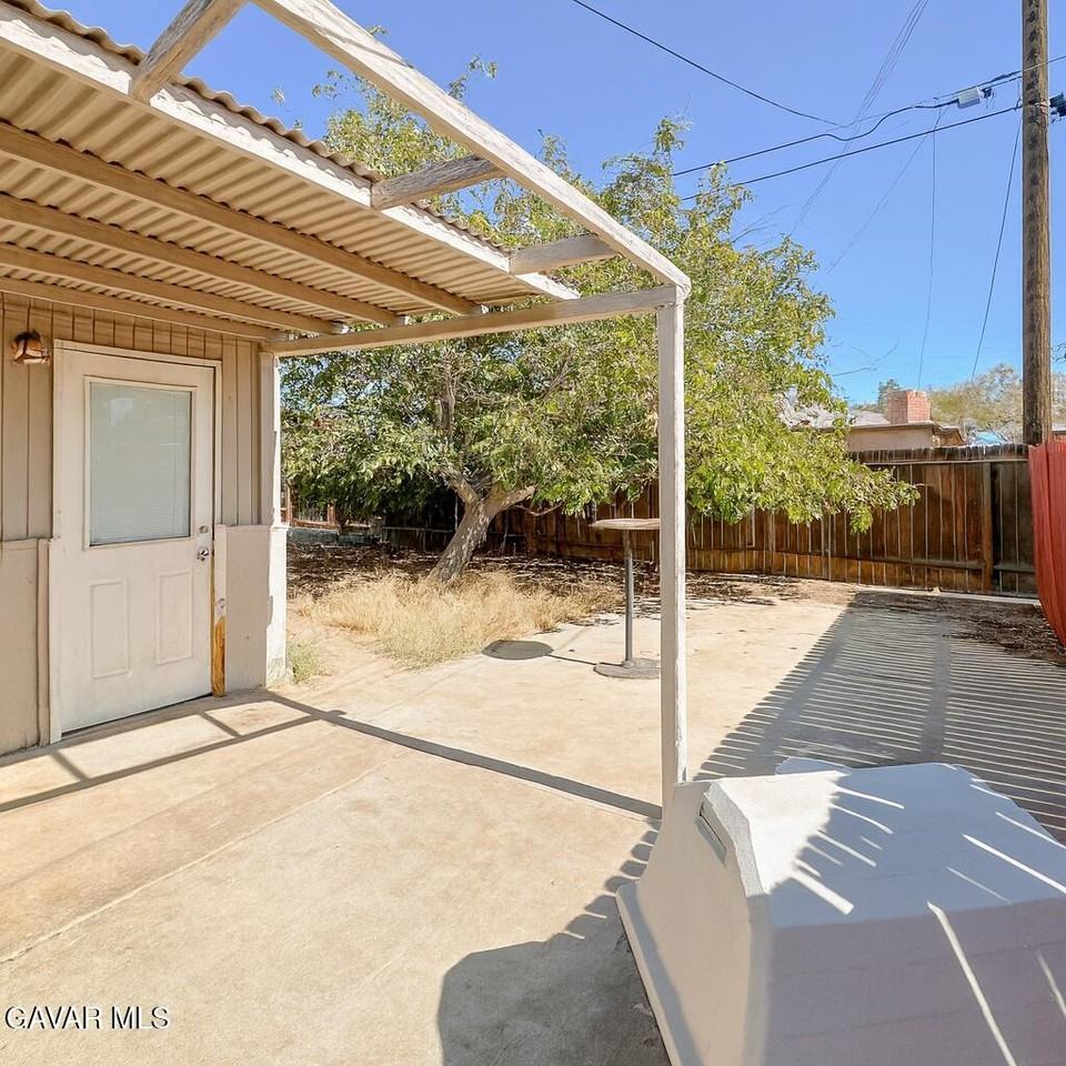 3172 Shelley St #3172 - Photo 4 of 16