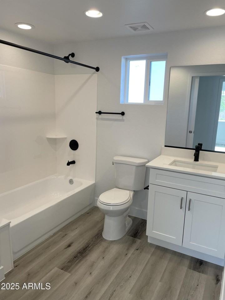 1457 East Taylor Street #1457-8 - Photo 7 of 11