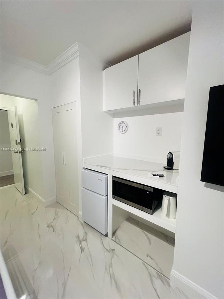 1455 Michigan Avenue #145512B - Photo 2 of 7