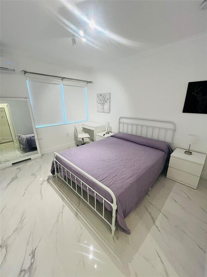 1455 Michigan Avenue #145512B - Photo 3 of 7