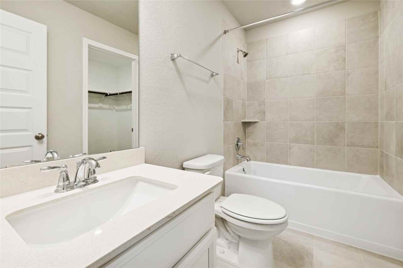 17706 Sea Rosemary Ct #17706 - Photo 6 of 38