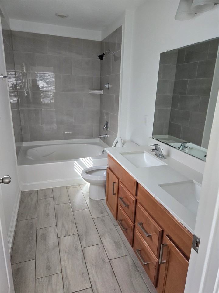 20719 Oakley Falls Dr #20719 - Photo 7 of 16