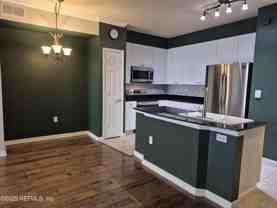 8539 Gate Parkway West - Photo 1 of 1