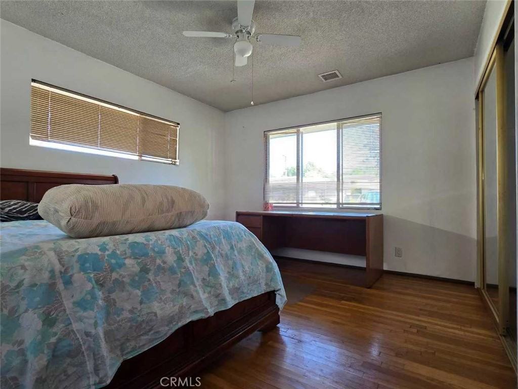 504 Sharon Road #504 - Photo 3 of 6