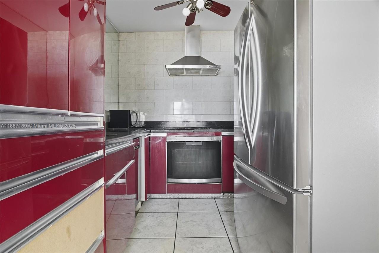 1718 Pierce Street #1718-2 - Photo 3 of 19