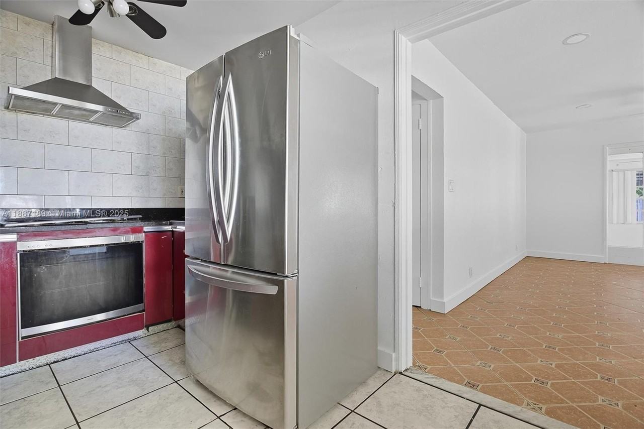 1718 Pierce Street #1718-2 - Photo 4 of 19