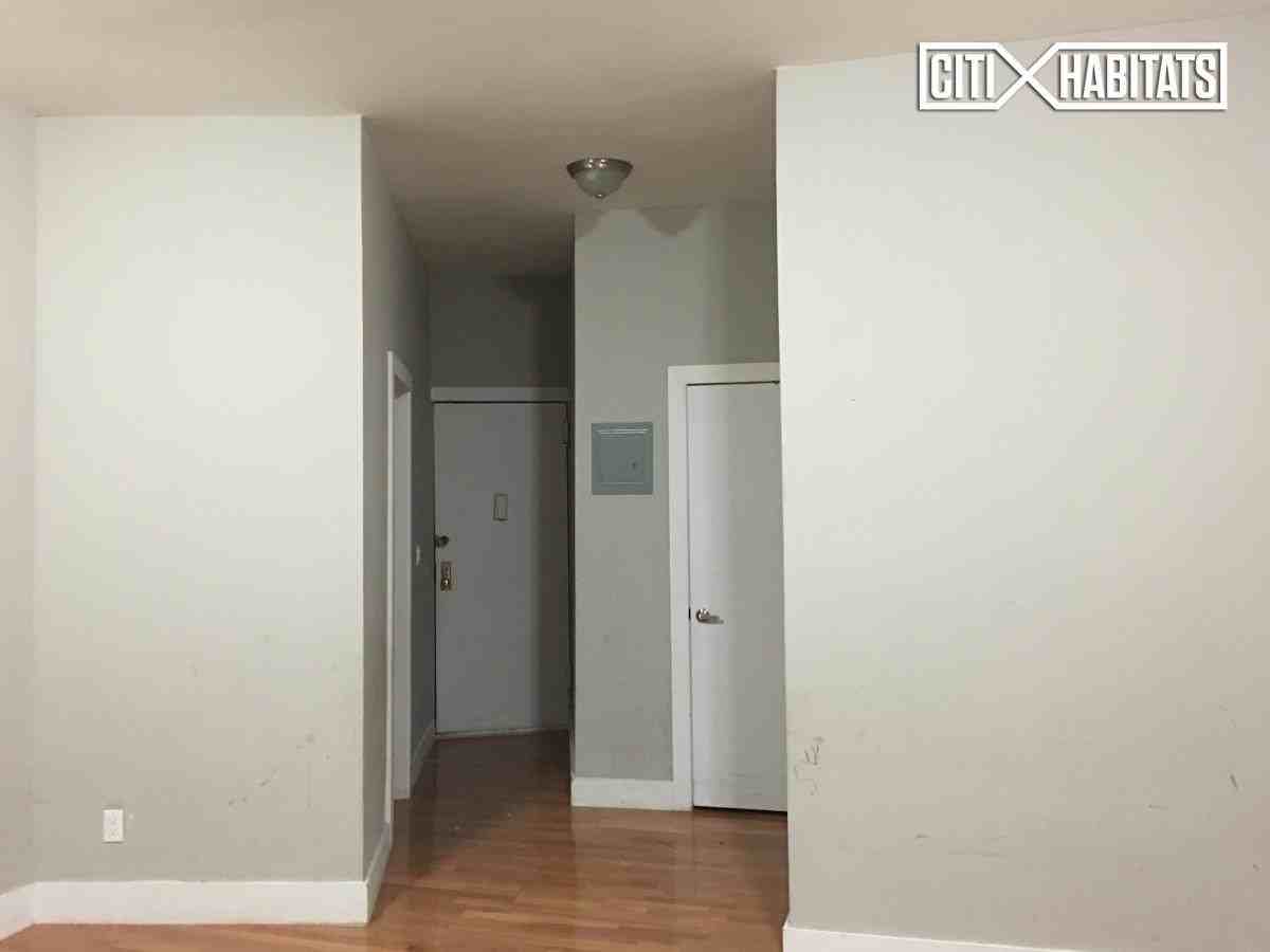 Westminster Rd #A5 - Photo 2 of 5