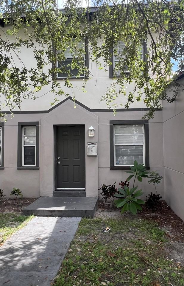 2722 Poinsettia Avenue #2722