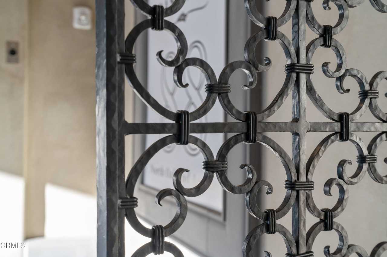 88 North Oakland Avenue #88-504 - Photo 7 of 46