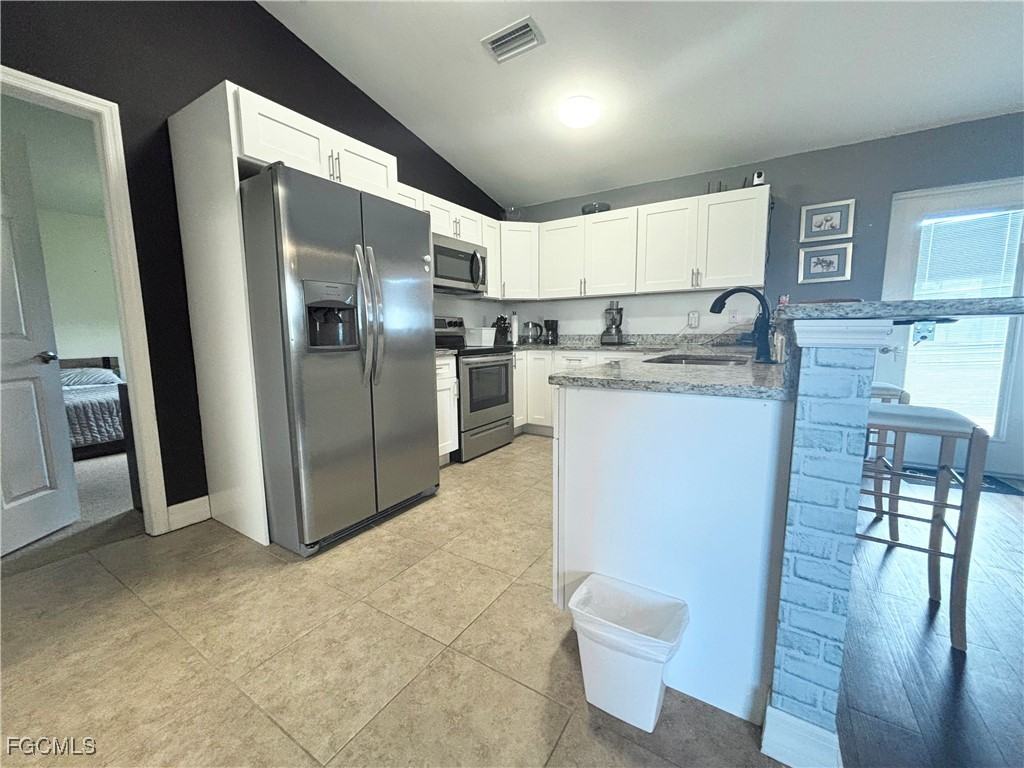 2948 Sw 6th Ave #2948 - Photo 4 of 27