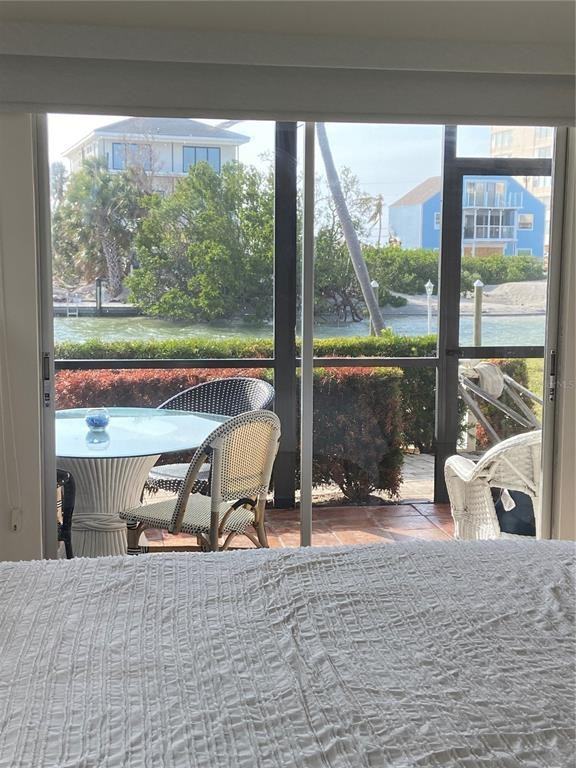 9200 Midnight Pass Rd #9200-10 - Photo 5 of 26