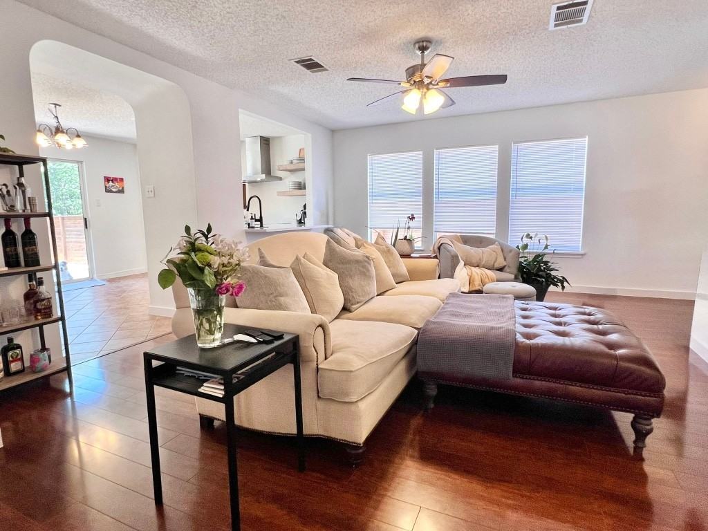 3204 Elizabeth Anne Ln #3204 - Photo 2 of 17