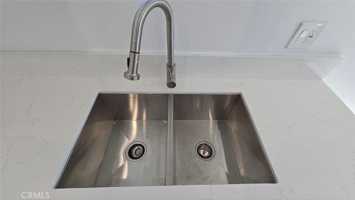 featured image of 10413 Avalon Boulevard #10413