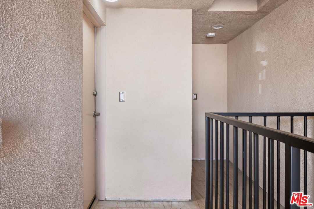 435 West Elk Avenue #435 - Photo 7 of 15