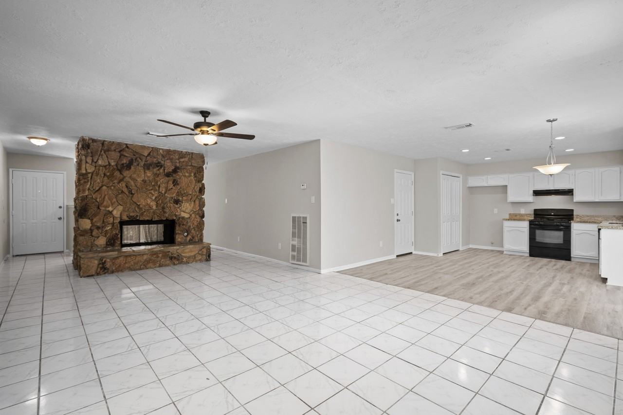 4202 Brandemere Way St #4202 - Photo 4 of 21